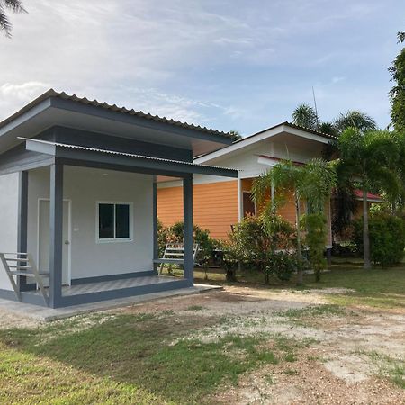 Baan Gebsup บ้านเก็บทรัพย์ Ko Yao Noi Buitenkant foto
